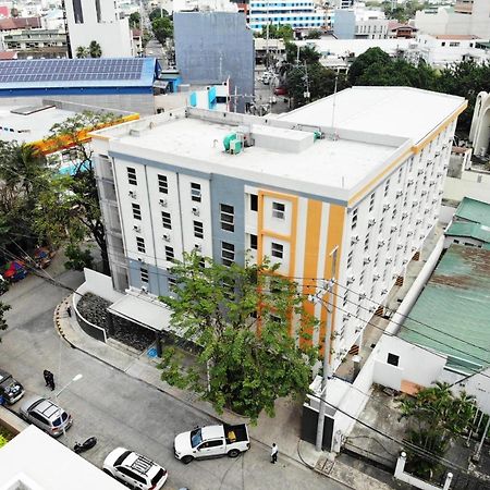 The City Flats Sacred Heart Makati City Exterior foto